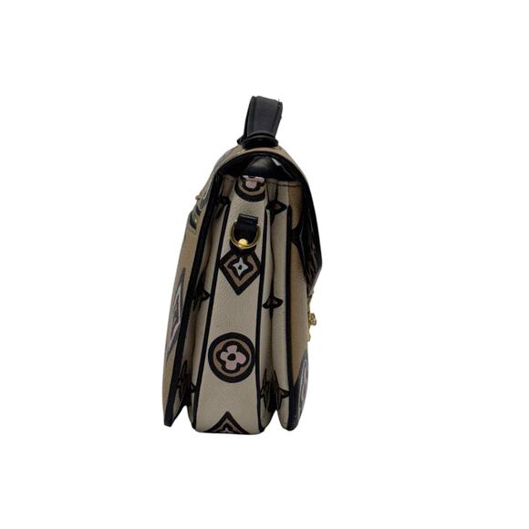 Louis Vuitton Pochette Metis Wild at Heart Arizona Monogram in Beige - Picture 3 of 5